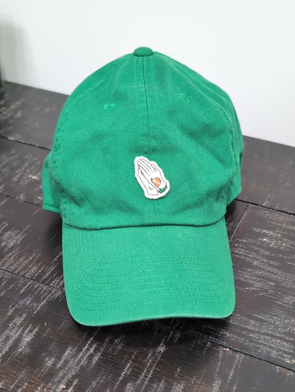 Nike Heritage 86 Hat Features a Rare "Praying Hands" Icon - Green